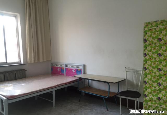 (单间出租)双子座电台小区650元每月押一付一，附属医院红城新世界电脑城 - 房屋出租 - 房屋租售 - 赤峰分类信息 - 赤峰28生活网 chifeng.28life.net